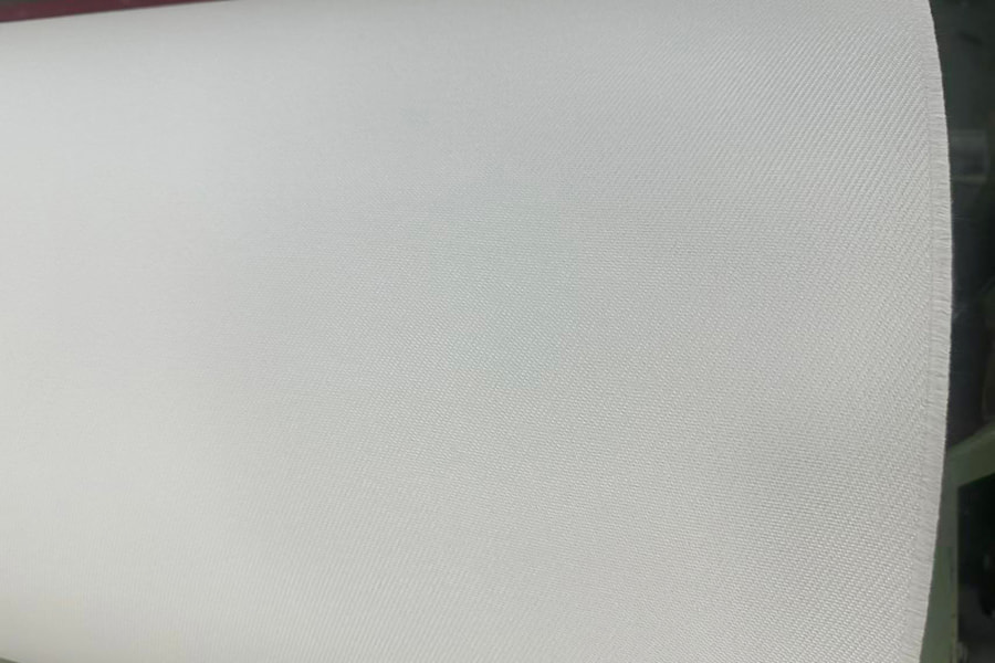 Țesătură din fibră de sticlă expandată rezistentă la temperaturi înalte – țesătură izolatoare ușoară ignifugă Țesătură din fibră de sticlă expandată rezistentă la temperaturi înalte – țesătură izolatoare ușoară ignifugă